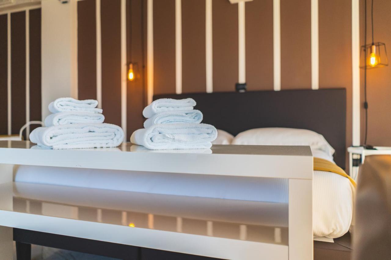 Hotel Continental Реджо ди Калабрия Екстериор снимка