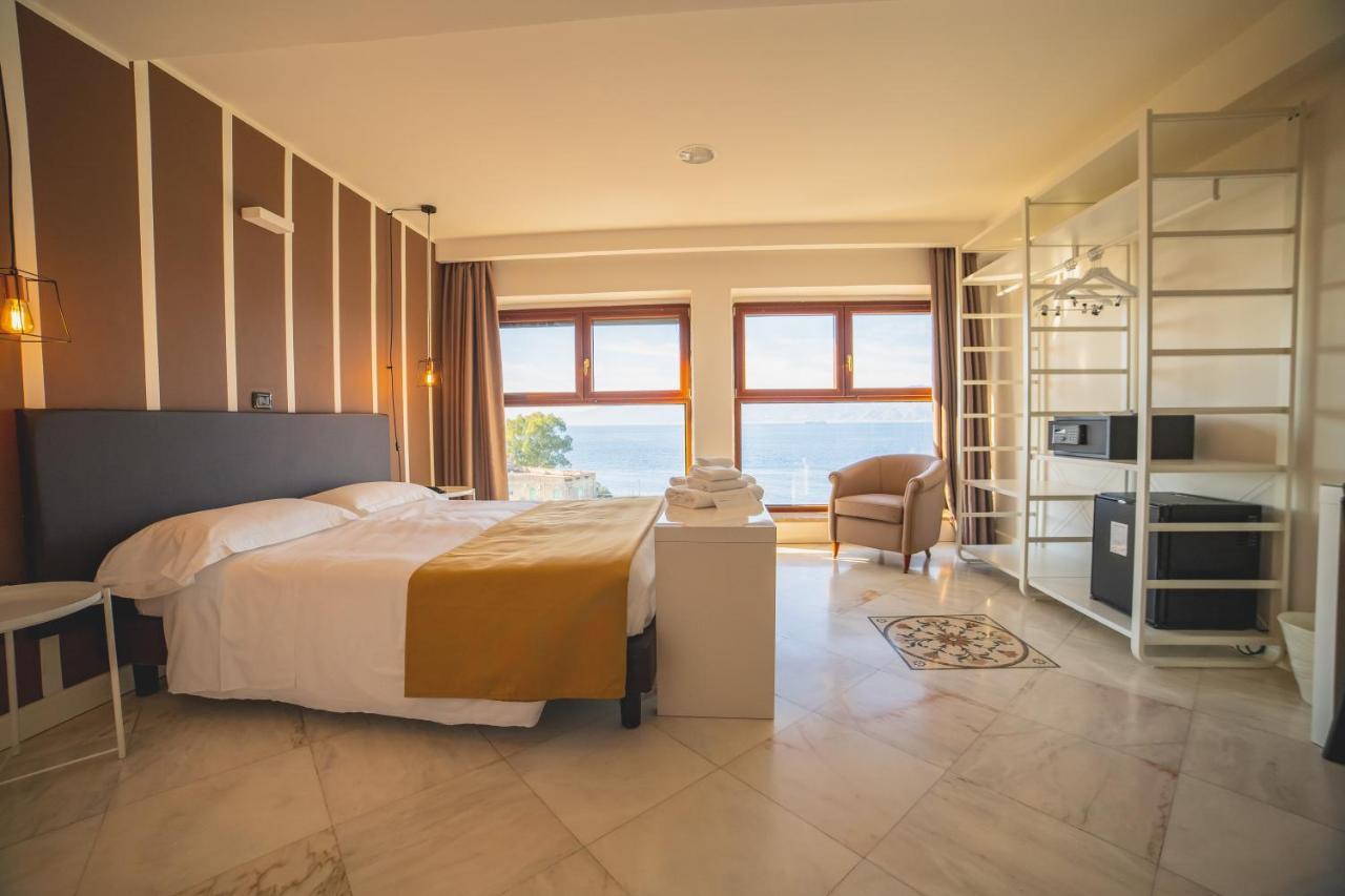 Hotel Continental Реджо ди Калабрия Екстериор снимка