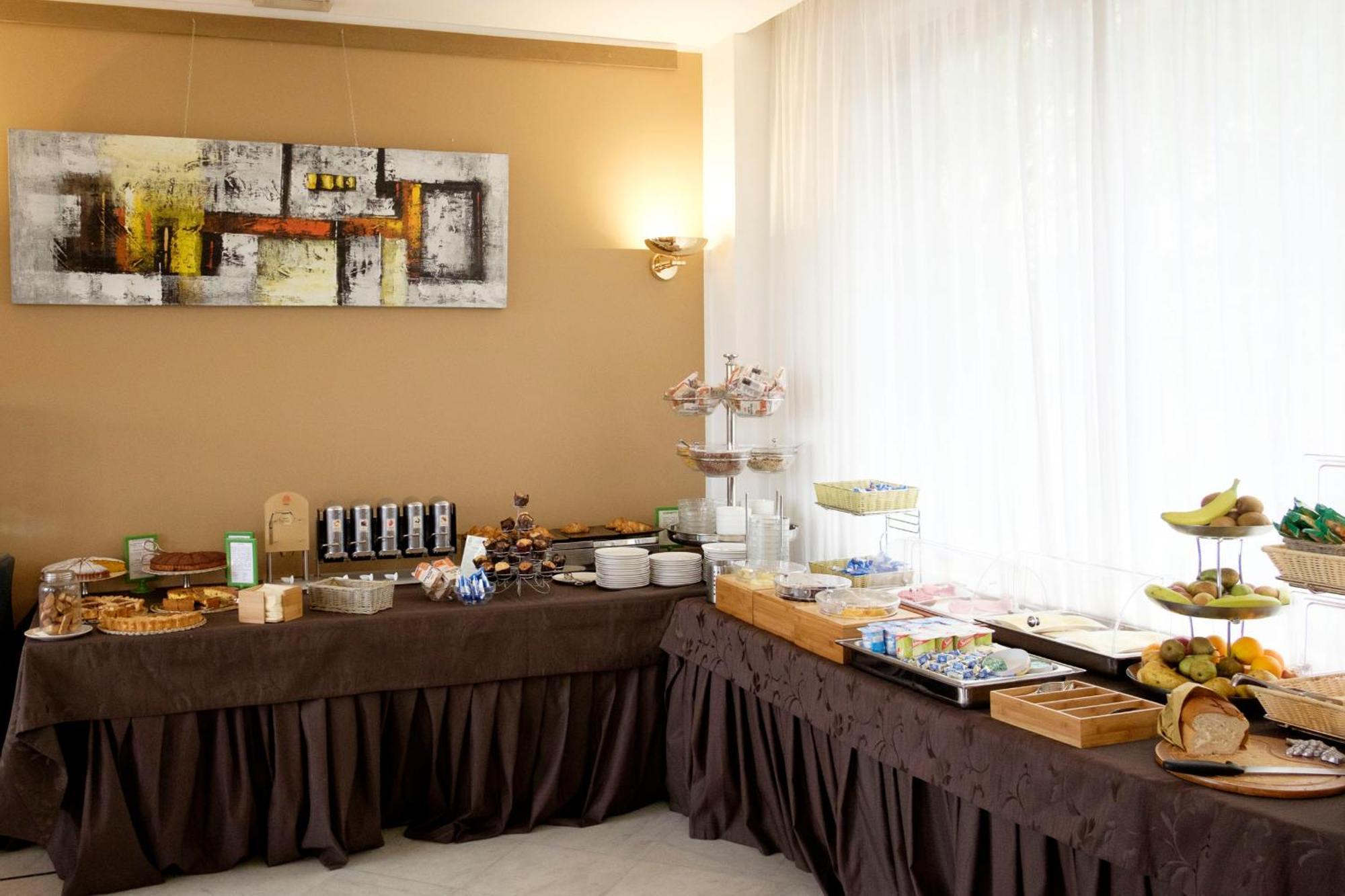 Hotel Continental Реджо ди Калабрия Екстериор снимка